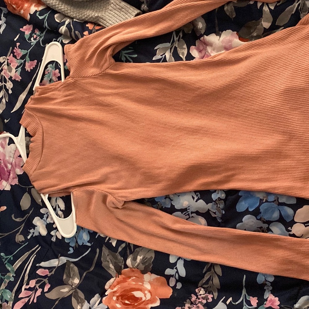 Ambiance pink turtleneck with cut off shoulders size small